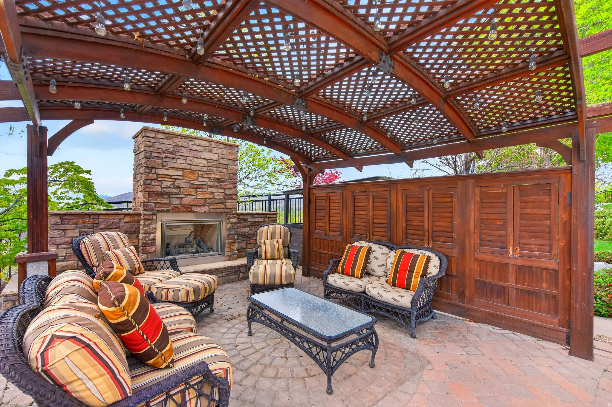 HEALEY HEIGHTS - Residential