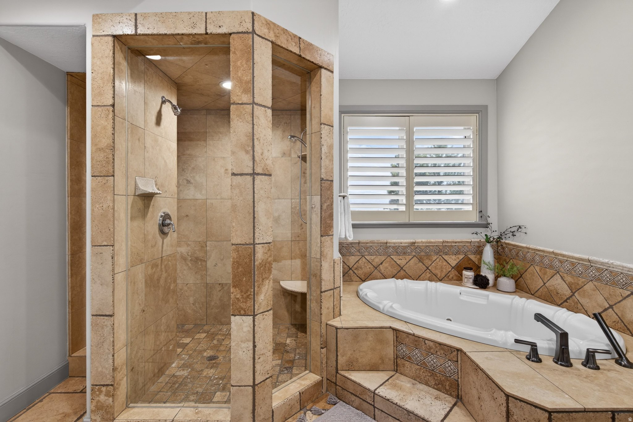 HEALEY HEIGHTS - Residential