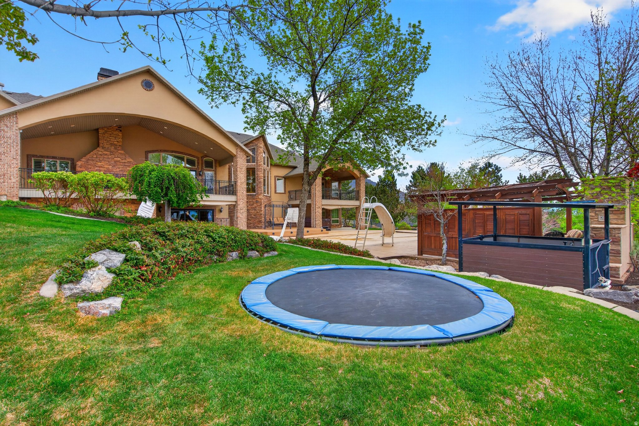 HEALEY HEIGHTS - Residential