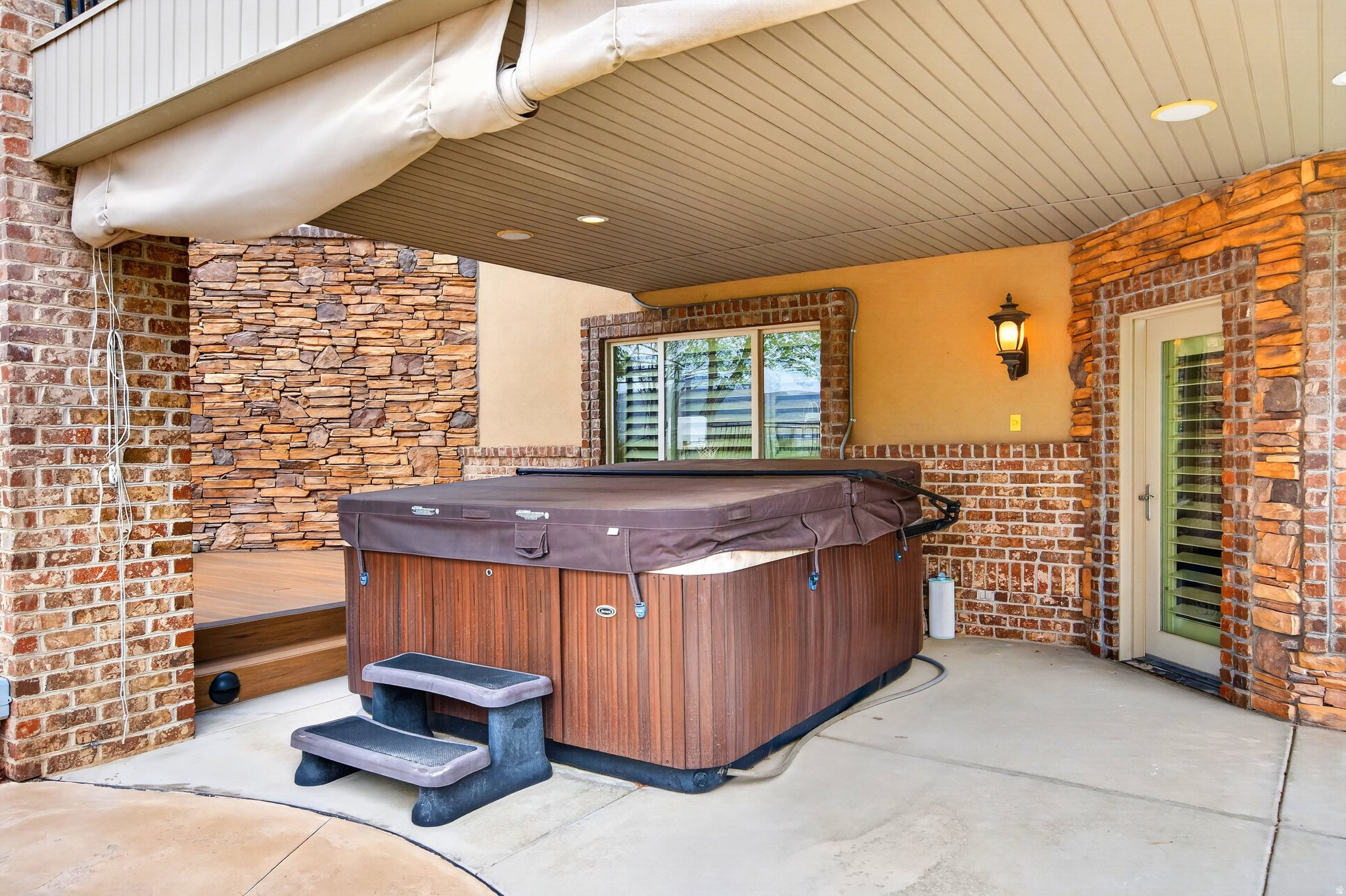 HEALEY HEIGHTS - Residential