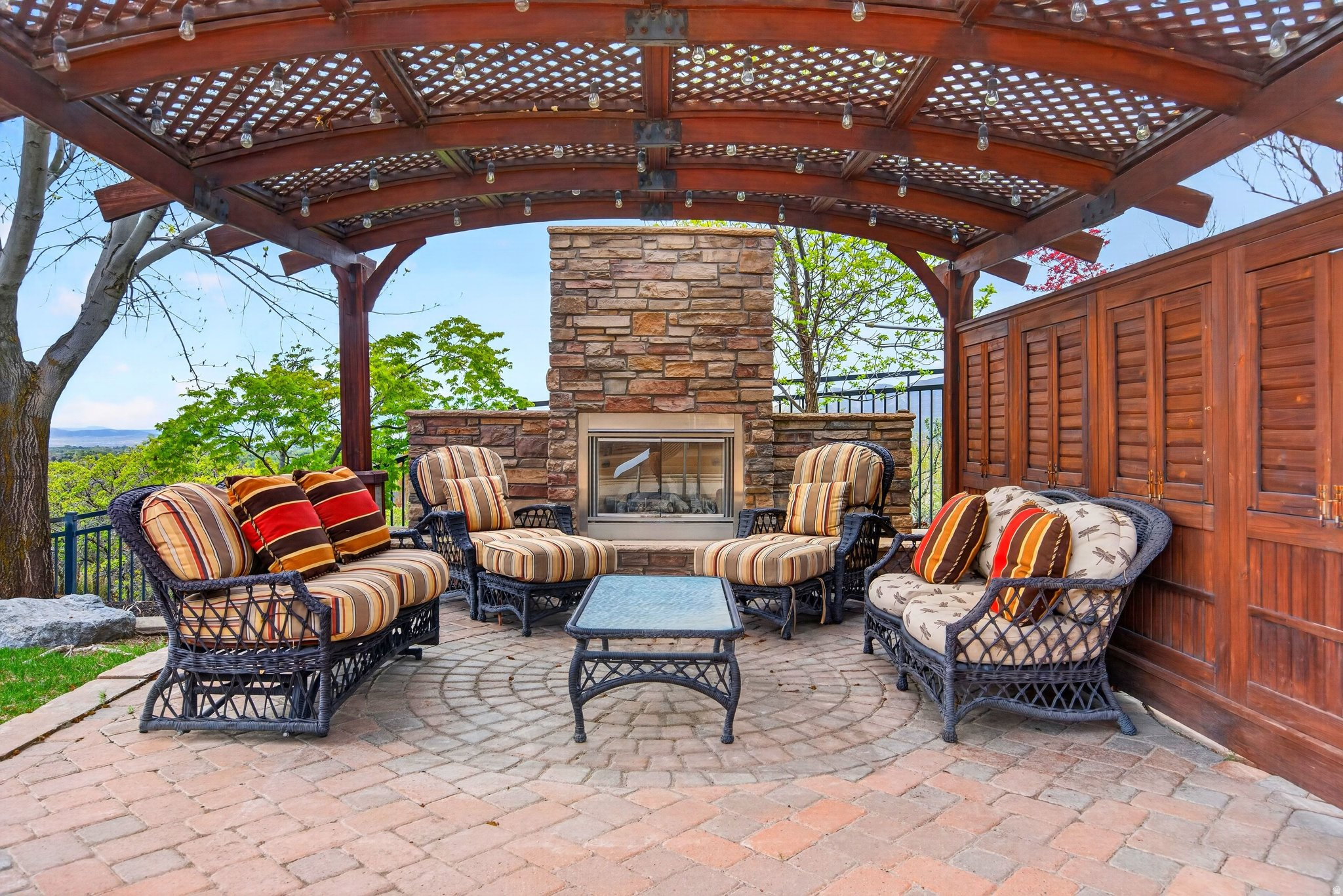 HEALEY HEIGHTS - Residential