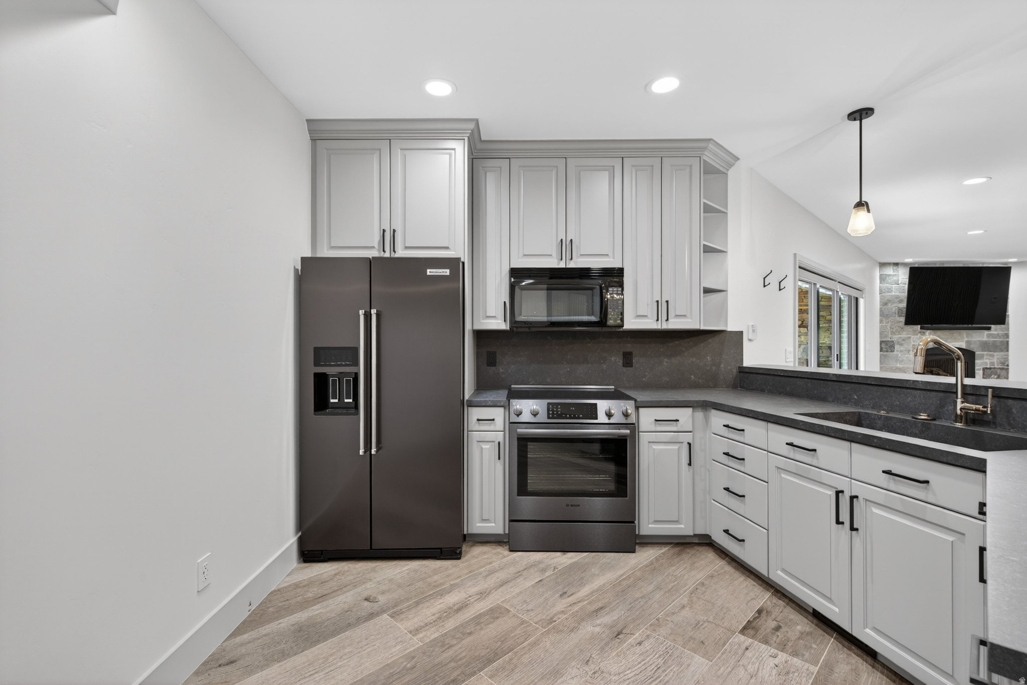 HEALEY HEIGHTS - Residential