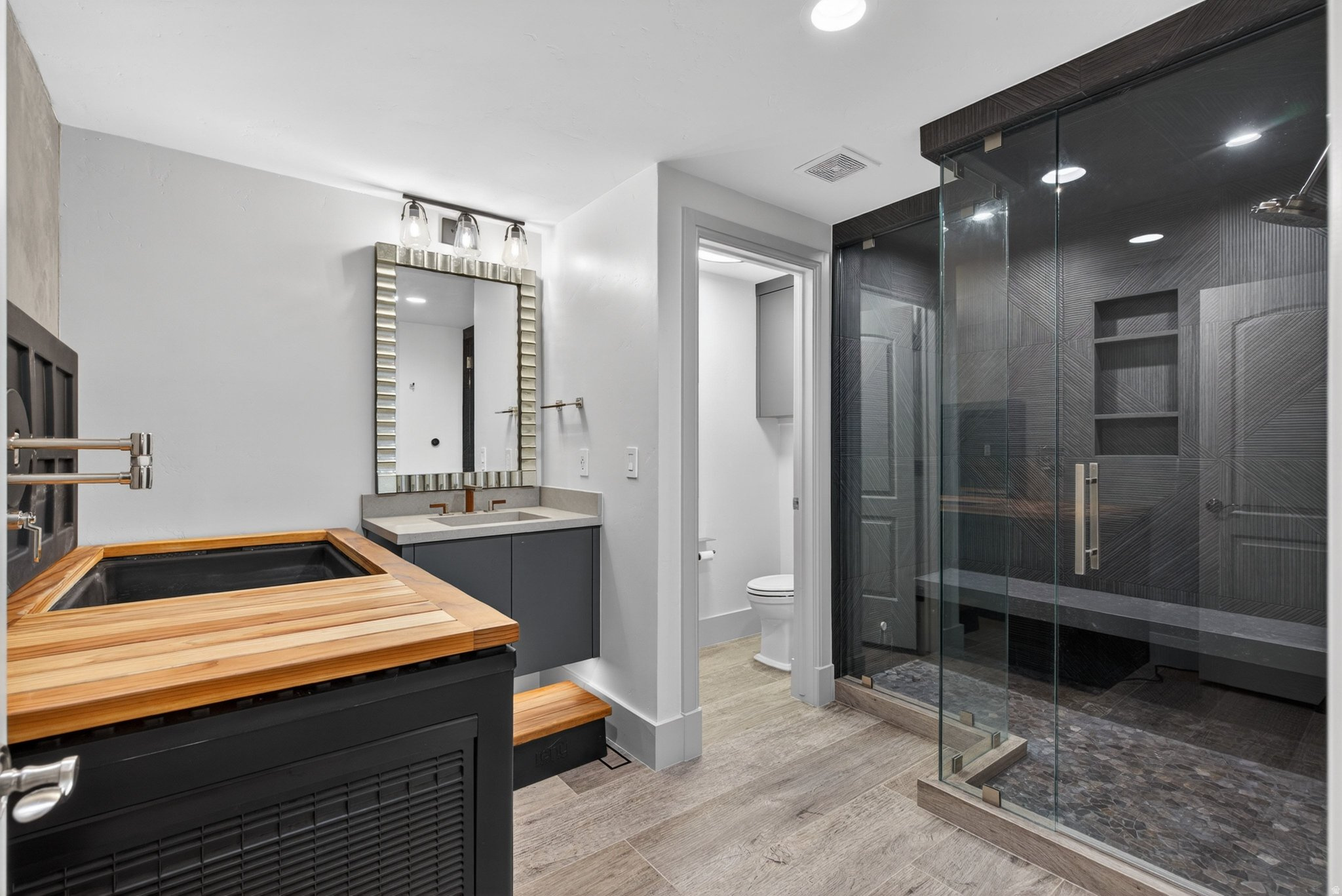 HEALEY HEIGHTS - Residential