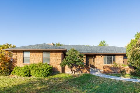 Photo of 10468 S FEATHERWOOD DR, South Jordan, UT 84095 (MLS # 2119877)