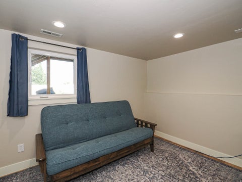 Tiny photo for 2524 S EDGEHILL DR, Bountiful, UT 84010 (MLS # 2175963)