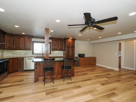 Tiny photo for 2524 S EDGEHILL DR, Bountiful, UT 84010 (MLS # 2175963)