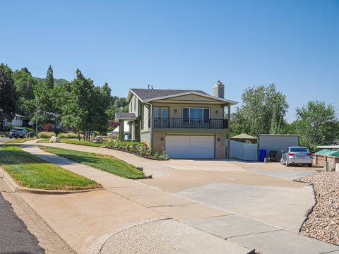 Tiny photo for 2524 S EDGEHILL DR, Bountiful, UT 84010 (MLS # 2175963)