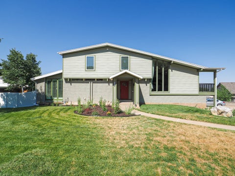 Tiny photo for 2524 S EDGEHILL DR, Bountiful, UT 84010 (MLS # 2175963)