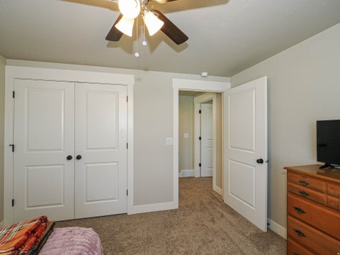 Tiny photo for 2524 S EDGEHILL DR, Bountiful, UT 84010 (MLS # 2175963)