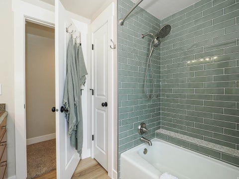 Tiny photo for 2524 S EDGEHILL DR, Bountiful, UT 84010 (MLS # 2175963)