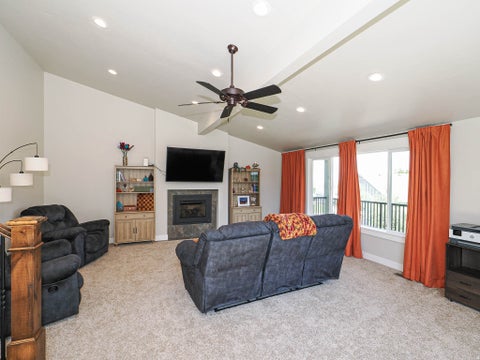 Tiny photo for 2524 S EDGEHILL DR, Bountiful, UT 84010 (MLS # 2175963)