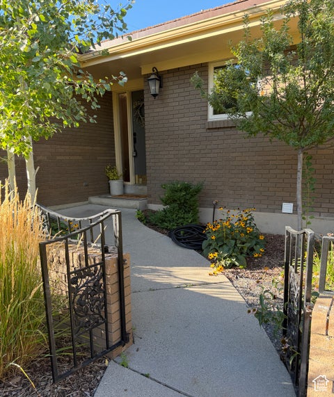 Tiny photo for 2924 E ROBIDOUX RD, Sandy, UT 84093 (MLS # 2183079)