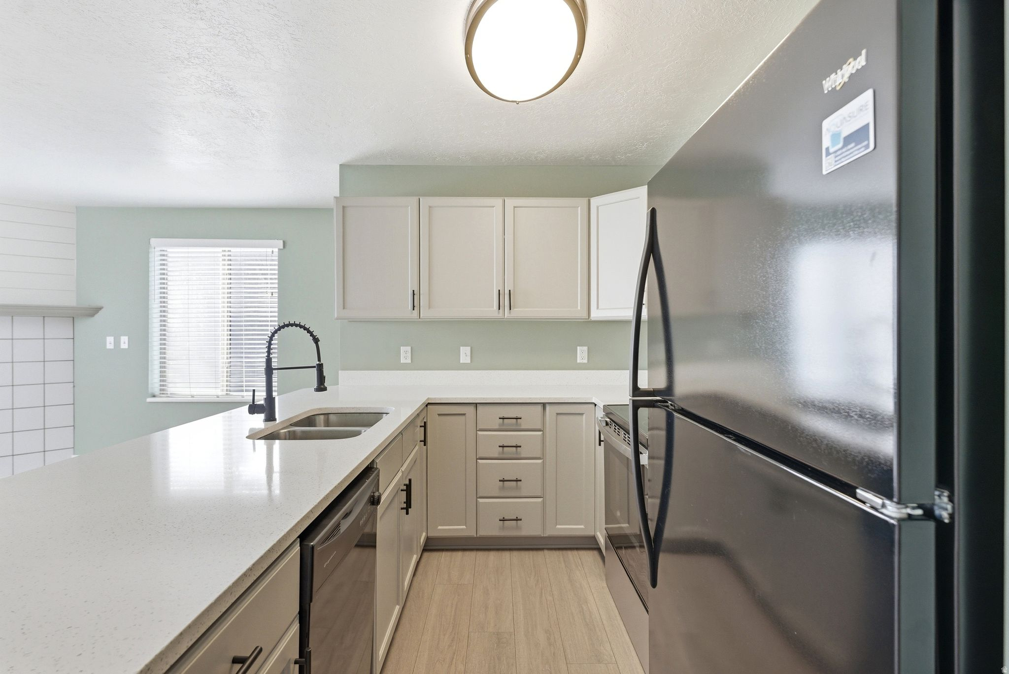 JEFFERSON PLACE COND - Residential