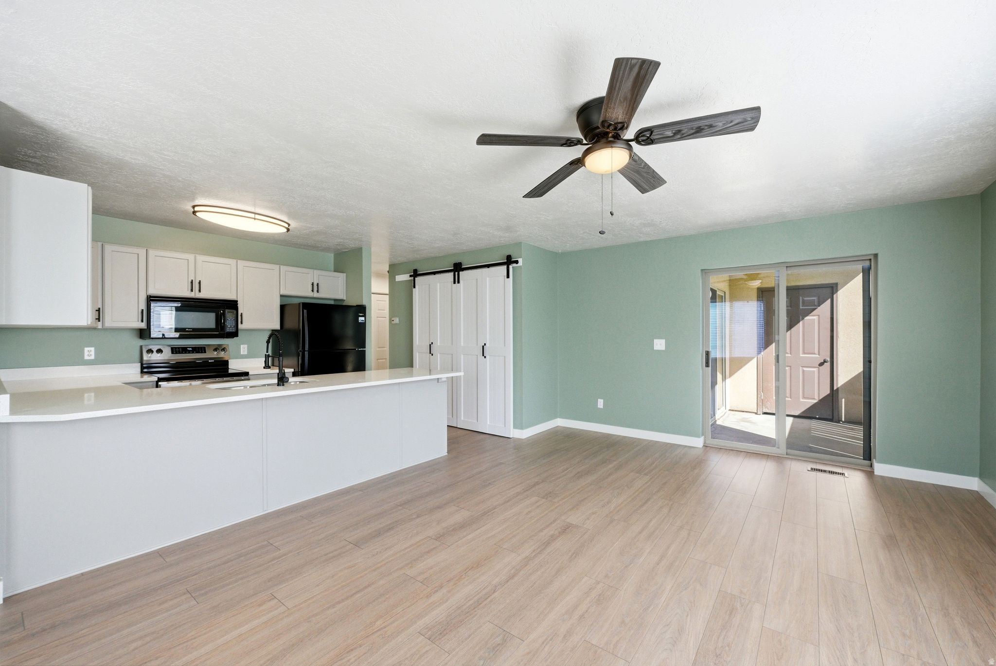 JEFFERSON PLACE COND - Residential