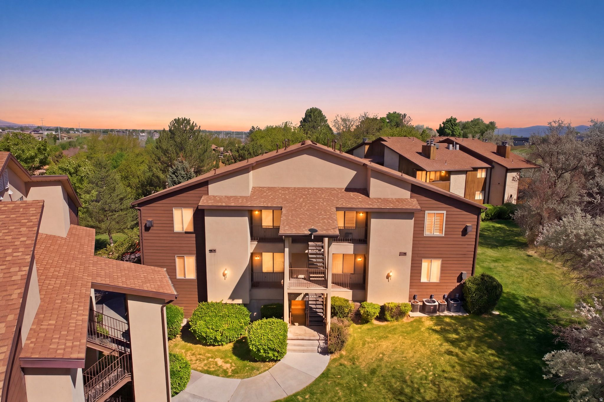JEFFERSON PLACE COND - Residential