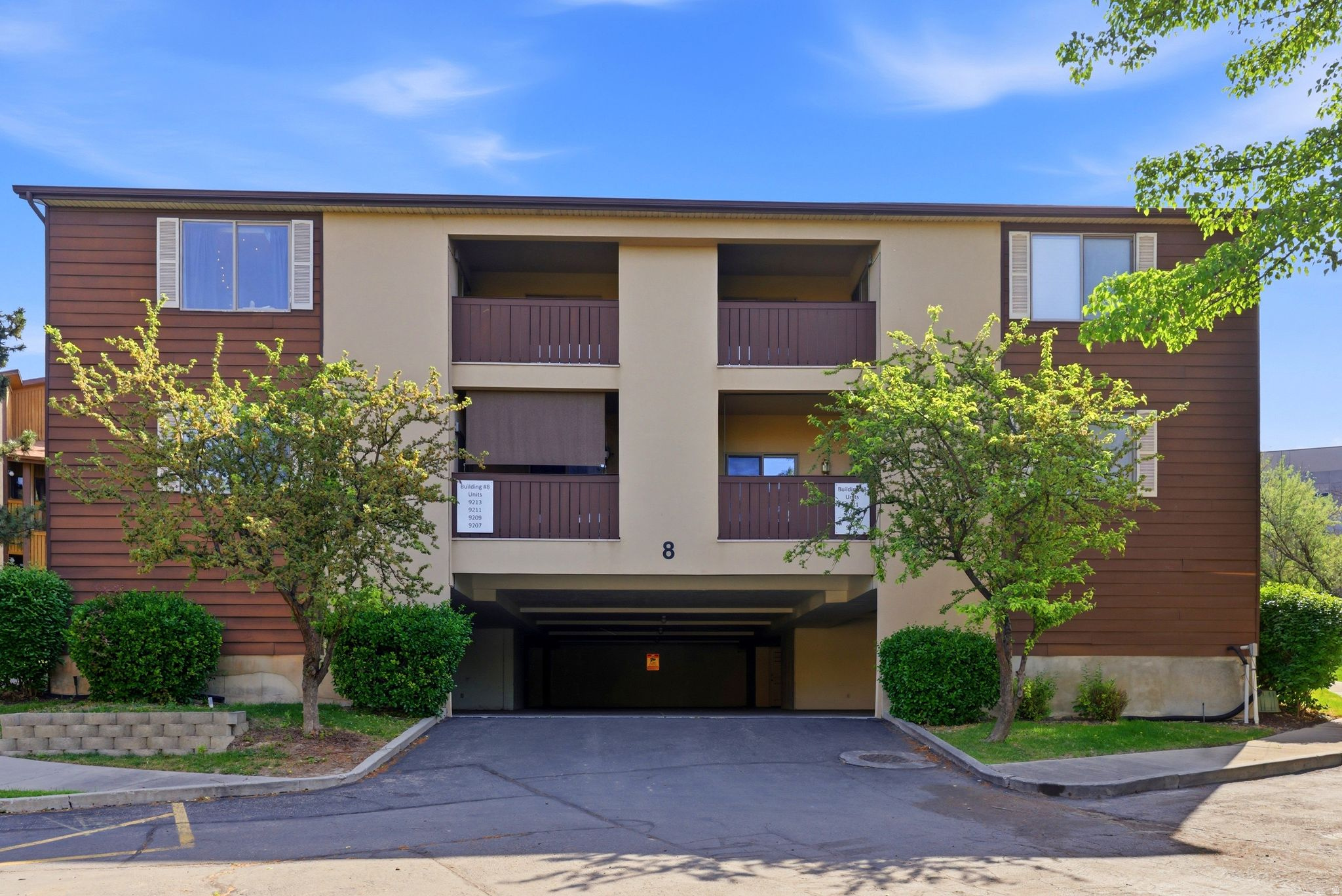 JEFFERSON PLACE COND - Residential
