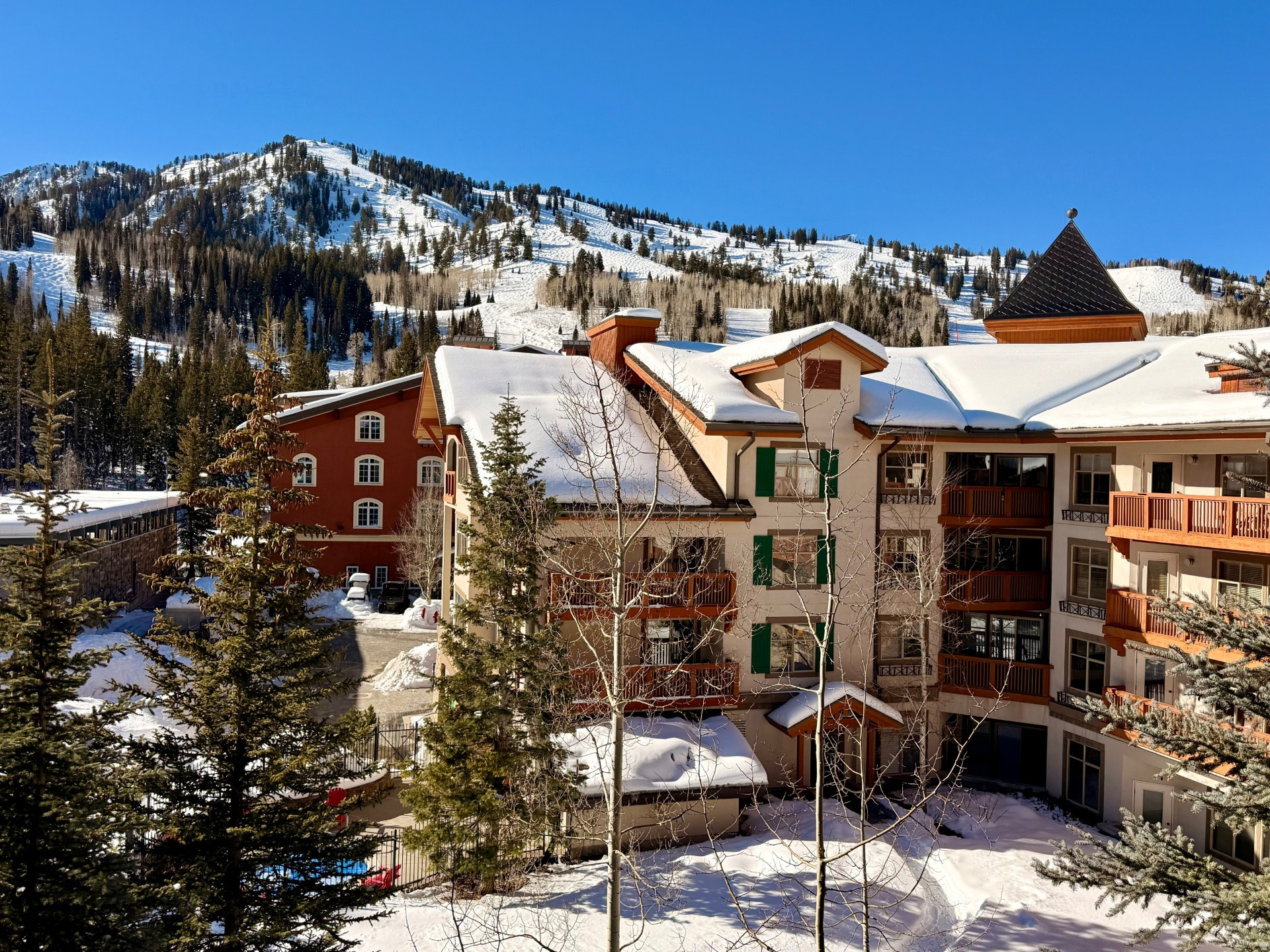 POWDERHORN LODGE - Residential