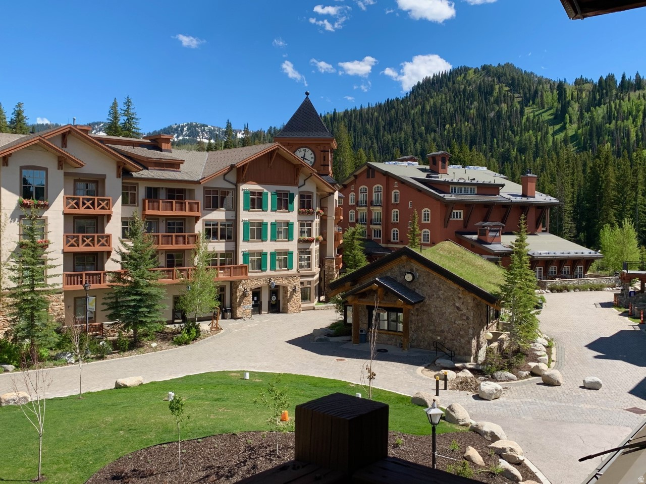 POWDERHORN LODGE - Residential