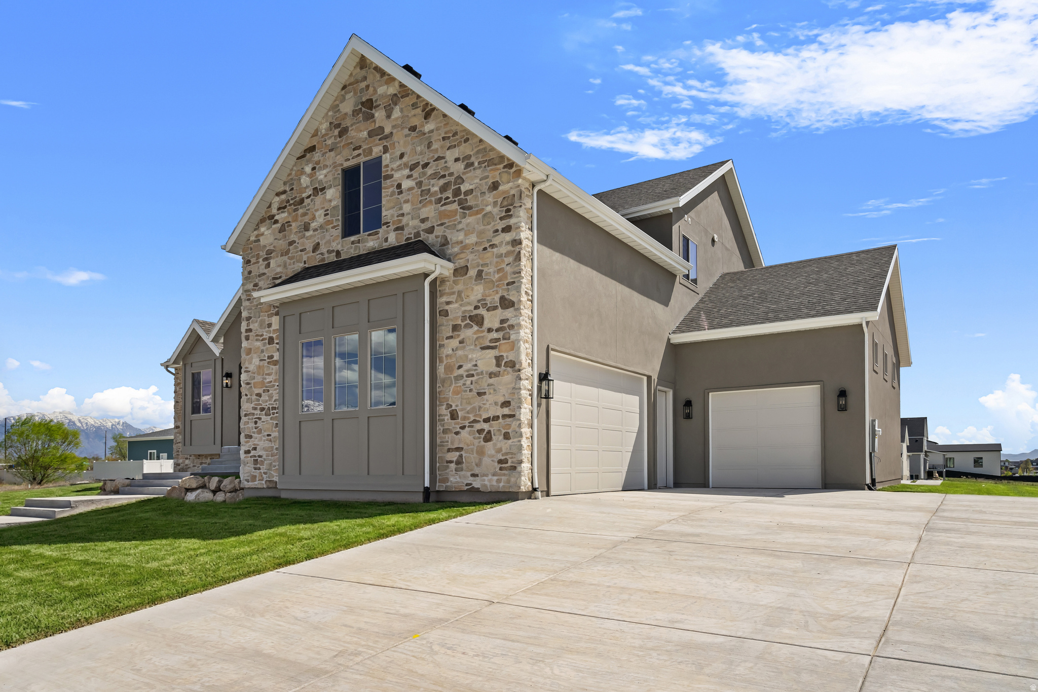 PIONEER HEIGHTS - Residential