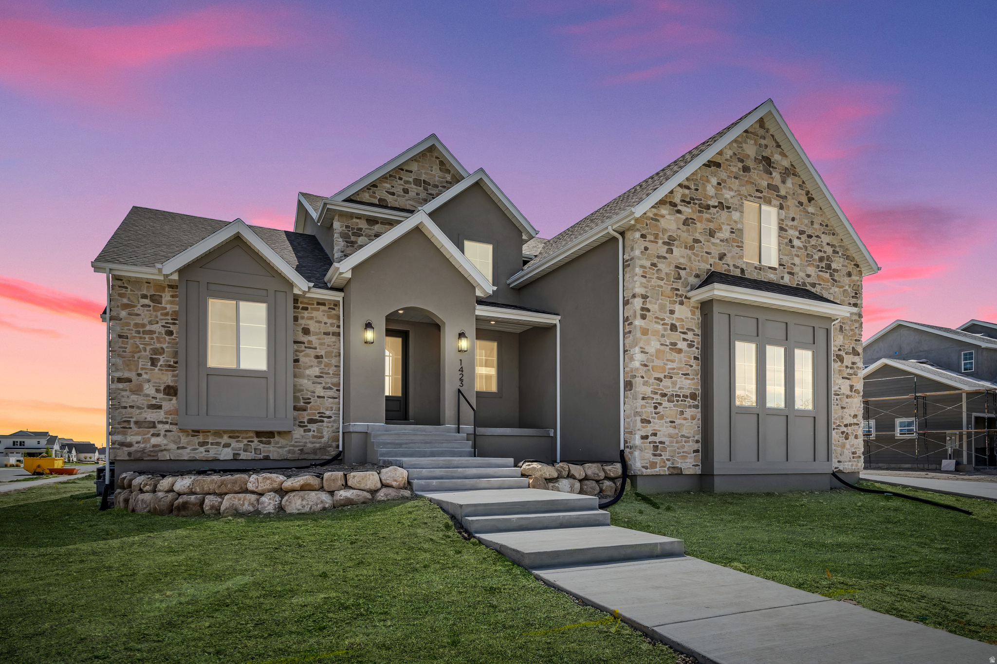 PIONEER HEIGHTS - Residential