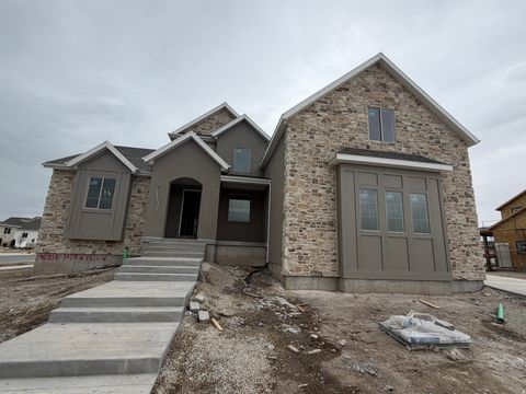 Photo of 1423 W 1220 N #214, Lehi, UT 84043 (MLS # 2131203)