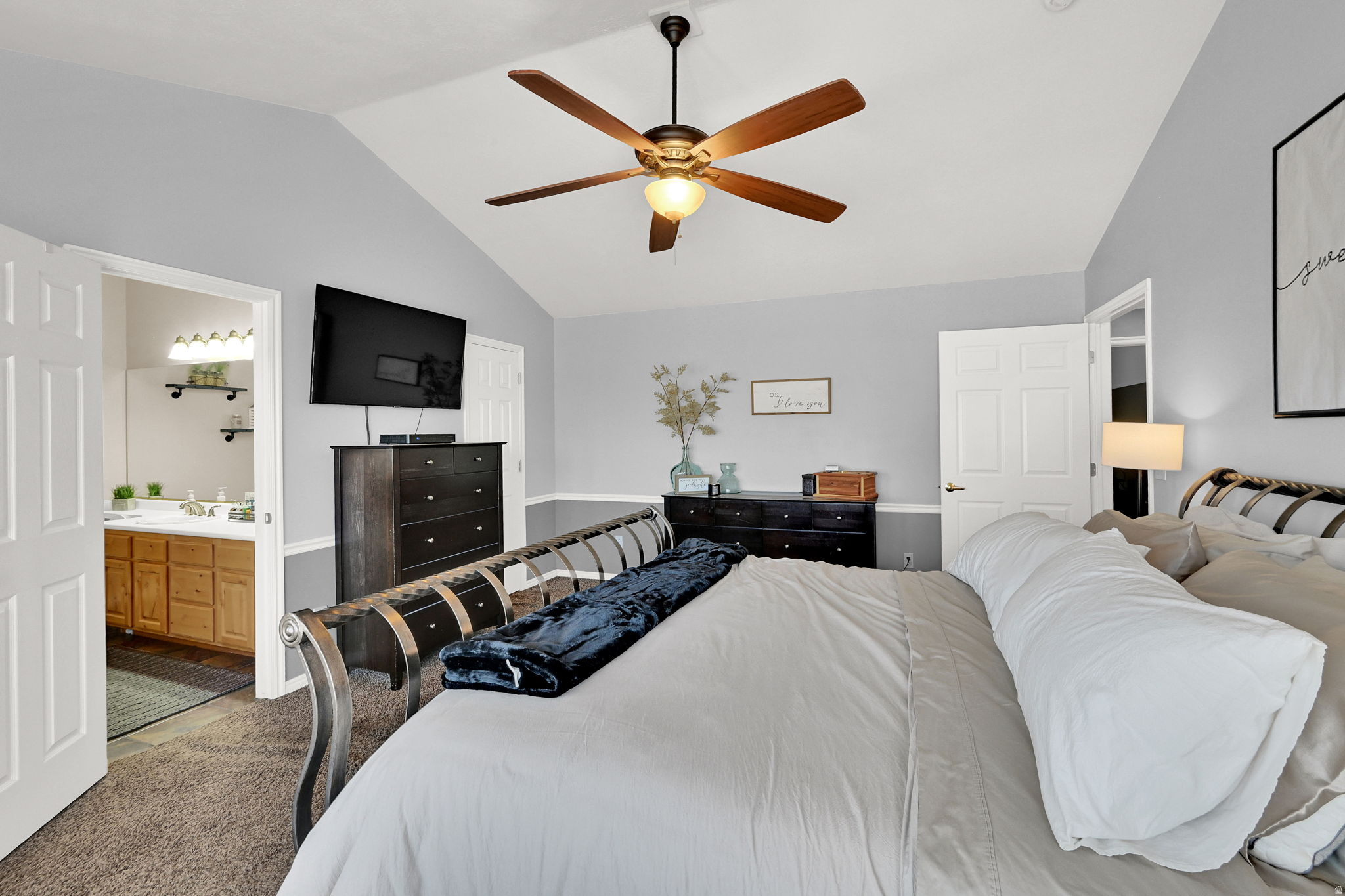 CARRIAGE CROSSING - Residential