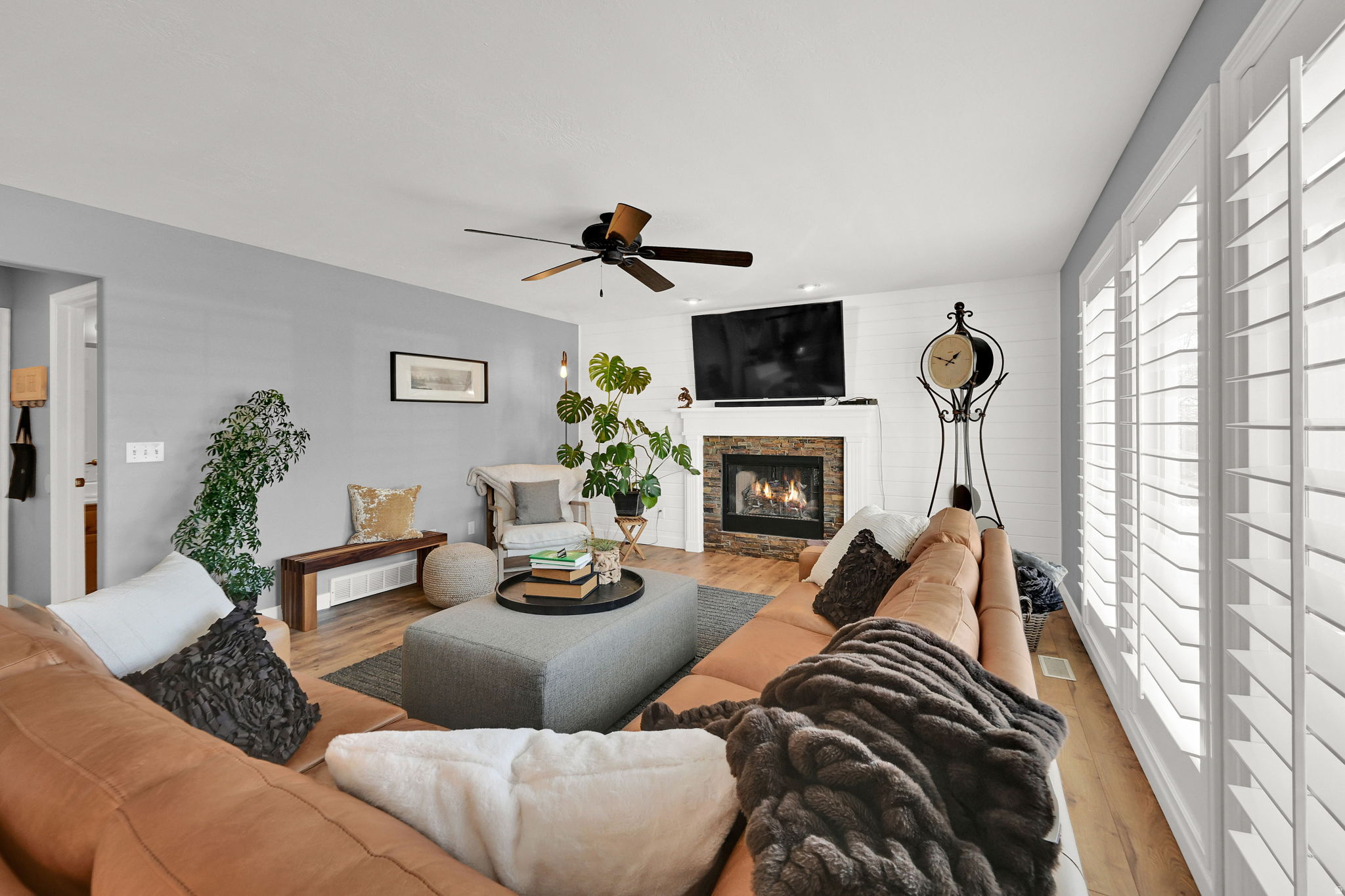 CARRIAGE CROSSING - Residential