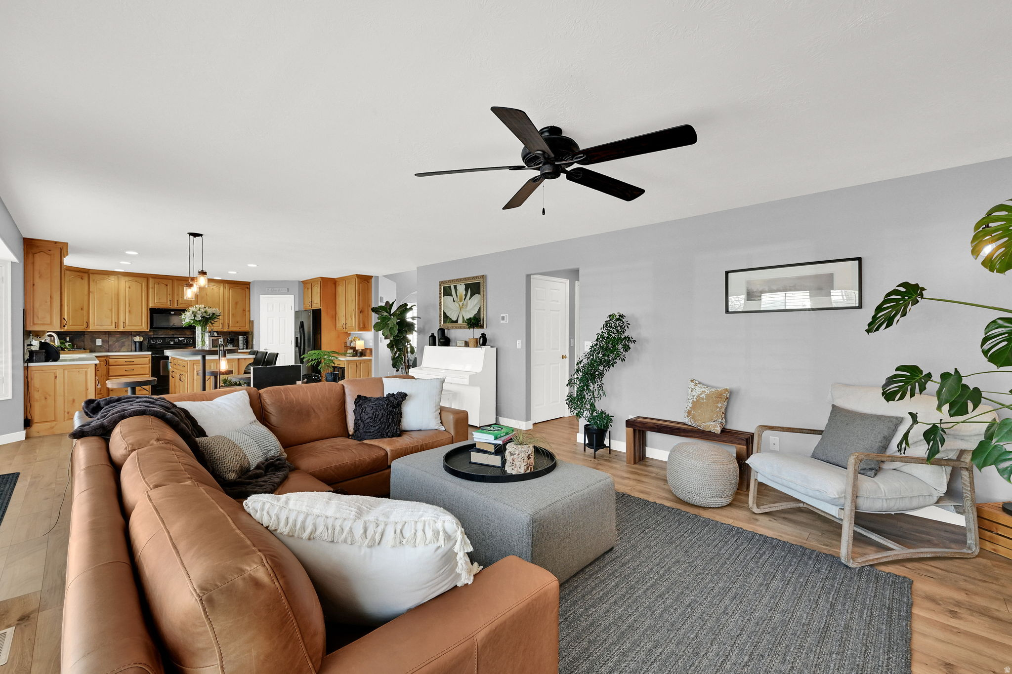 CARRIAGE CROSSING - Residential