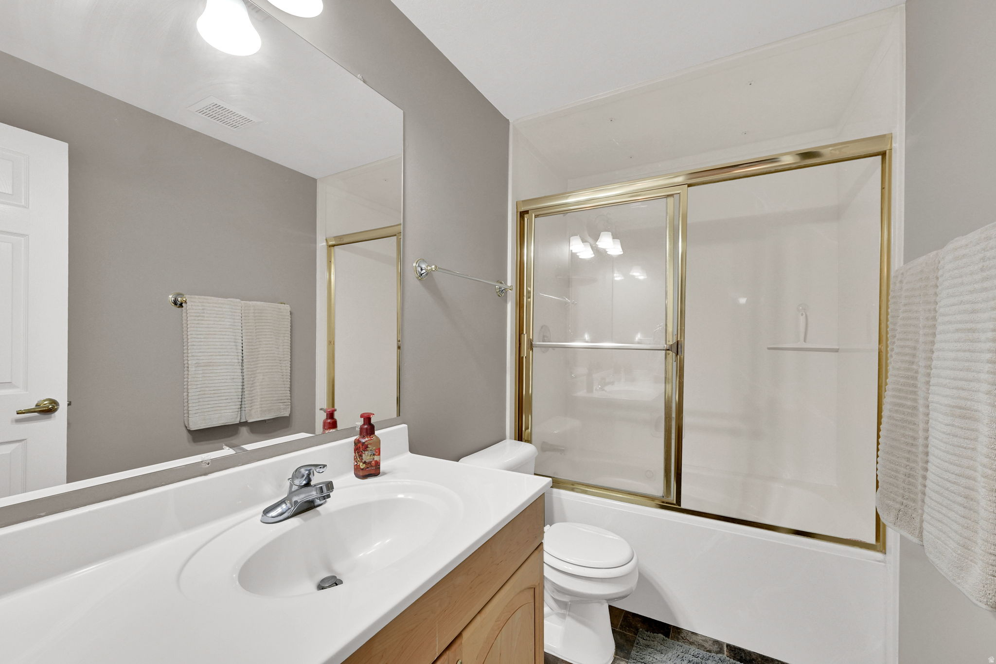 CARRIAGE CROSSING - Residential