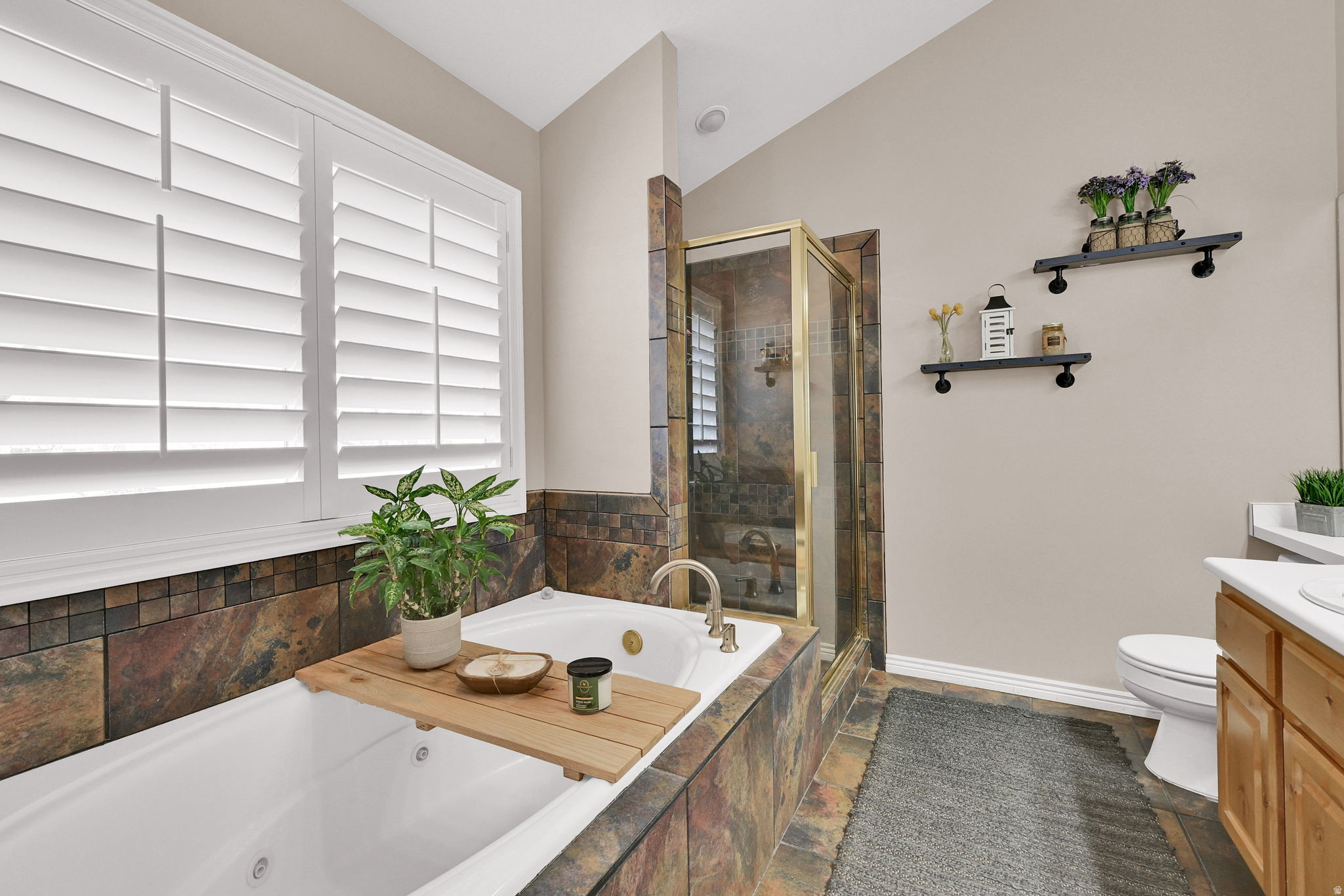 CARRIAGE CROSSING - Residential