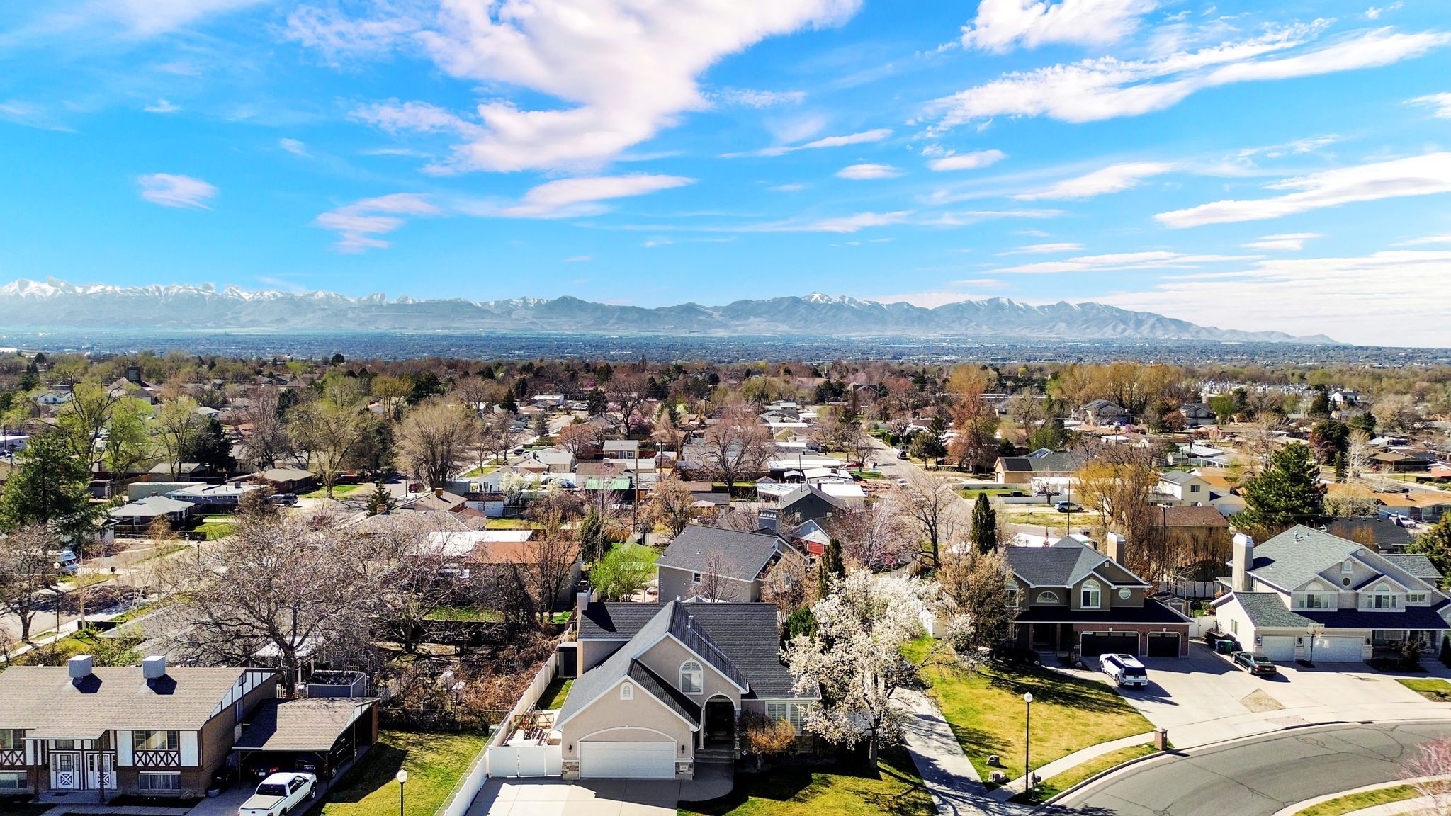 CARRIAGE CROSSING - Residential