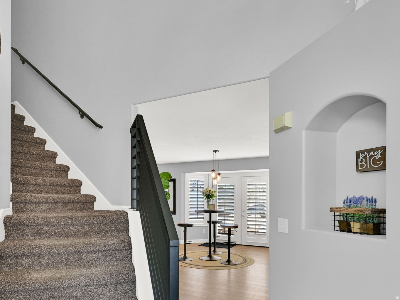 CARRIAGE CROSSING - Residential