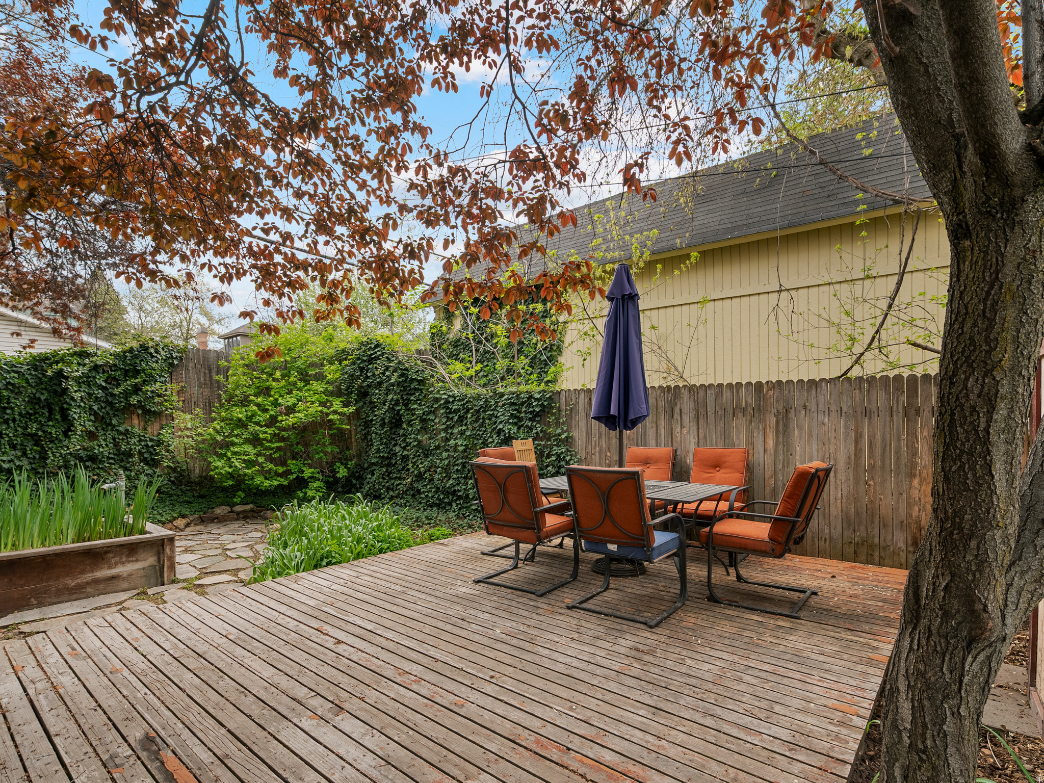 BELMONT - Residential