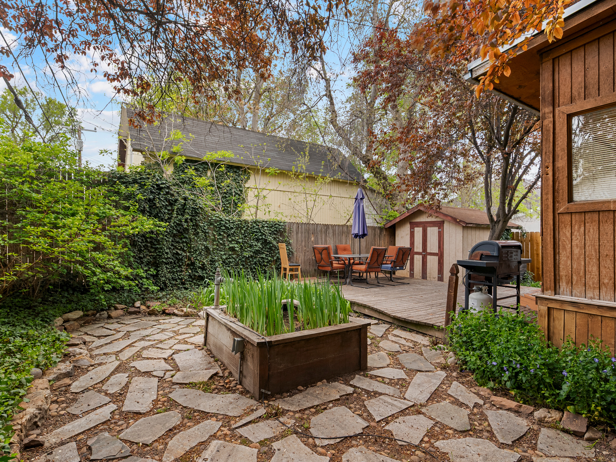 BELMONT - Residential