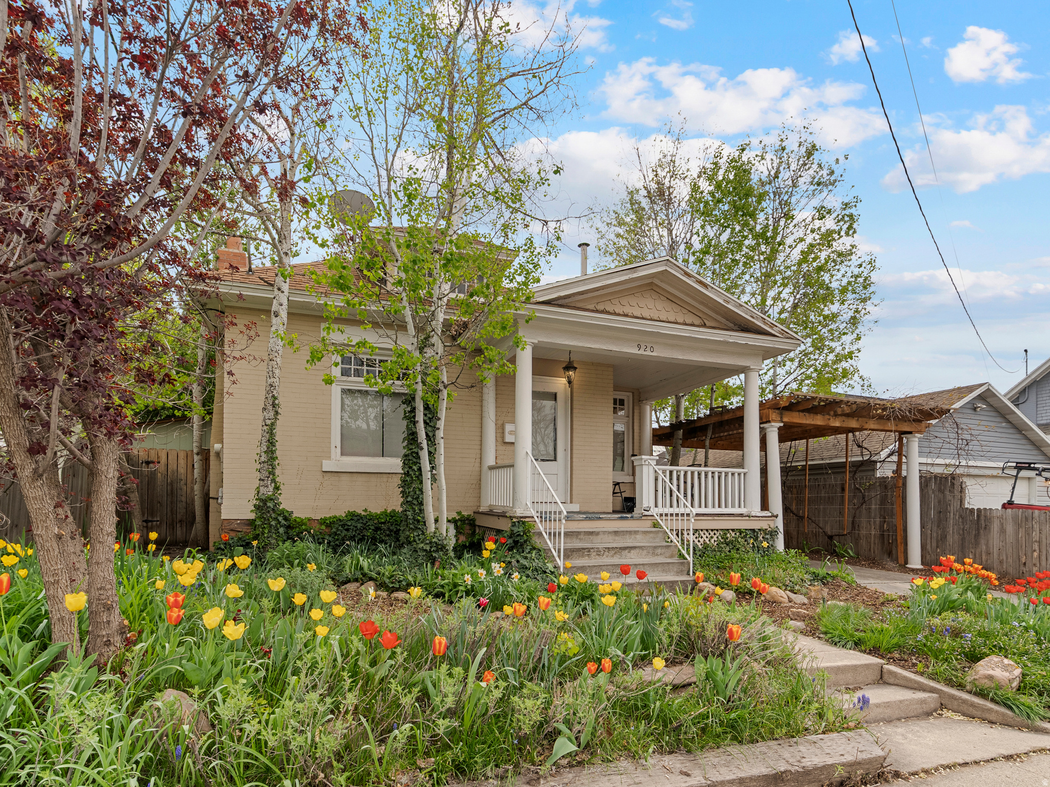 BELMONT - Residential