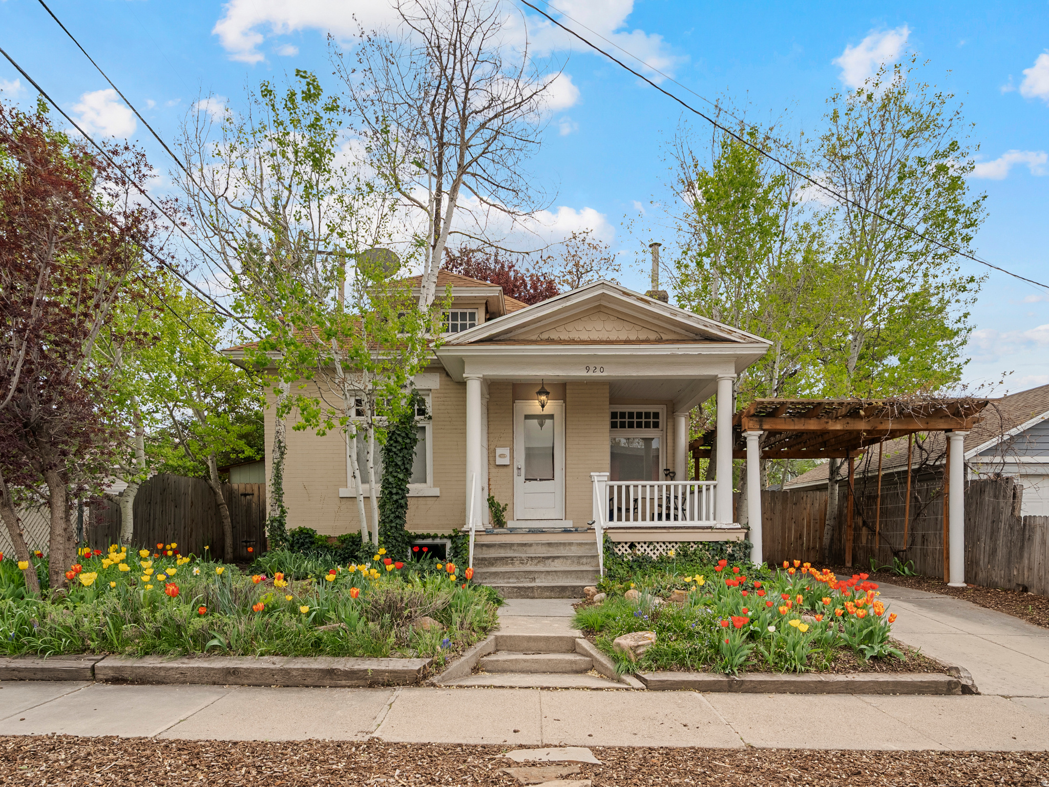 BELMONT - Residential