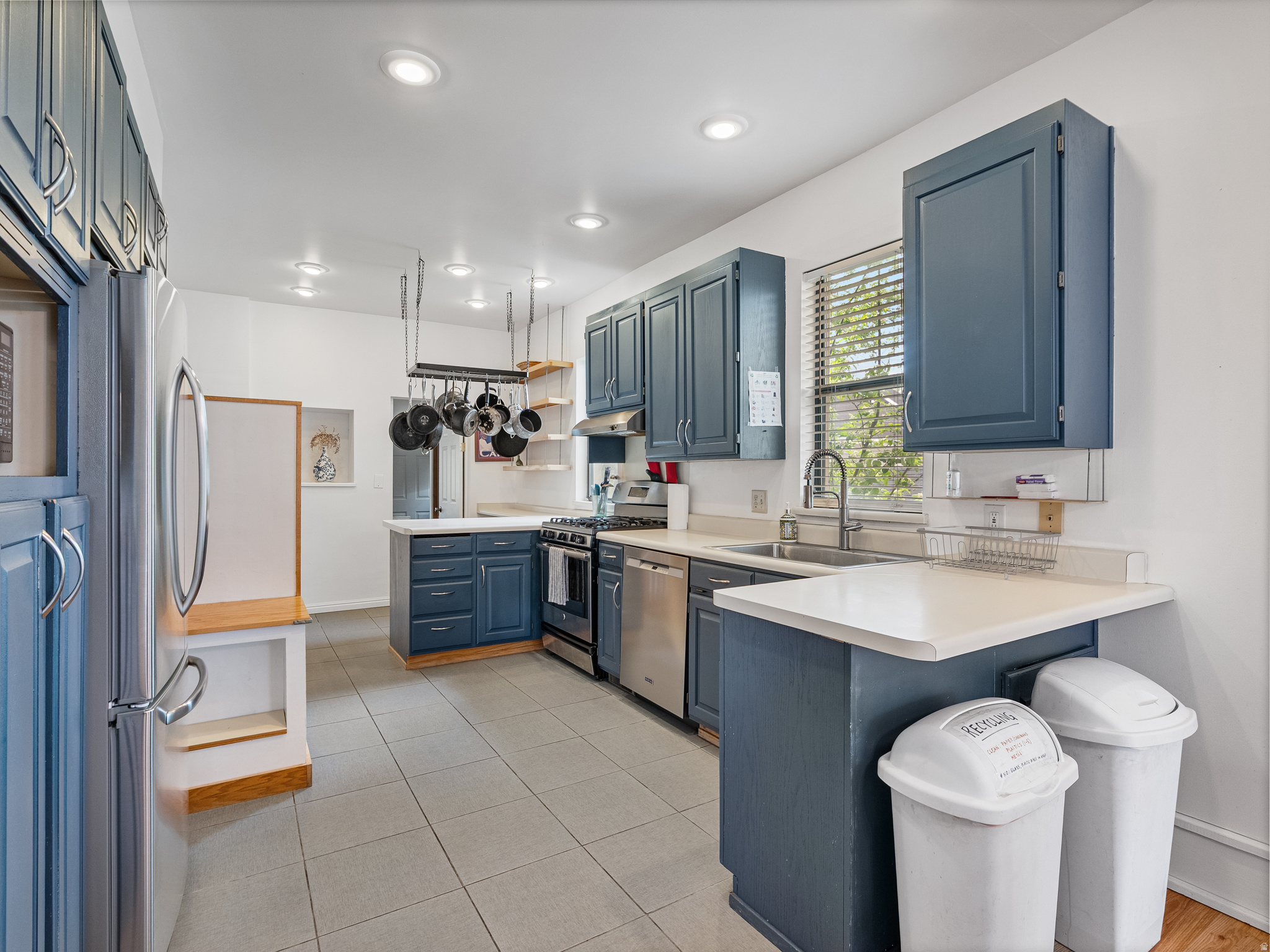 BELMONT - Residential