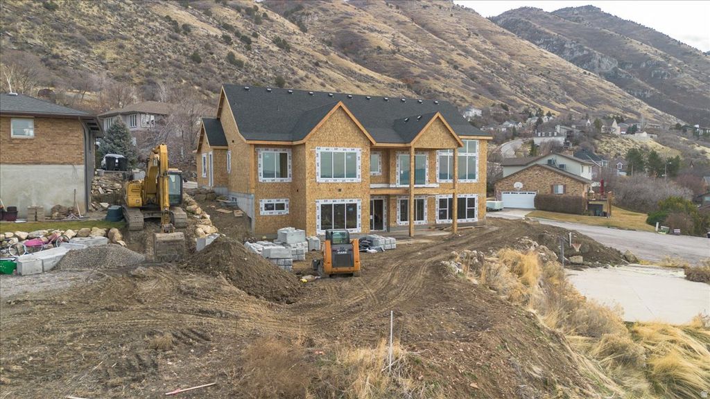 Photo of 4529 N WINDSOR DR, Provo, UT 84604 (MLS # 2140411)