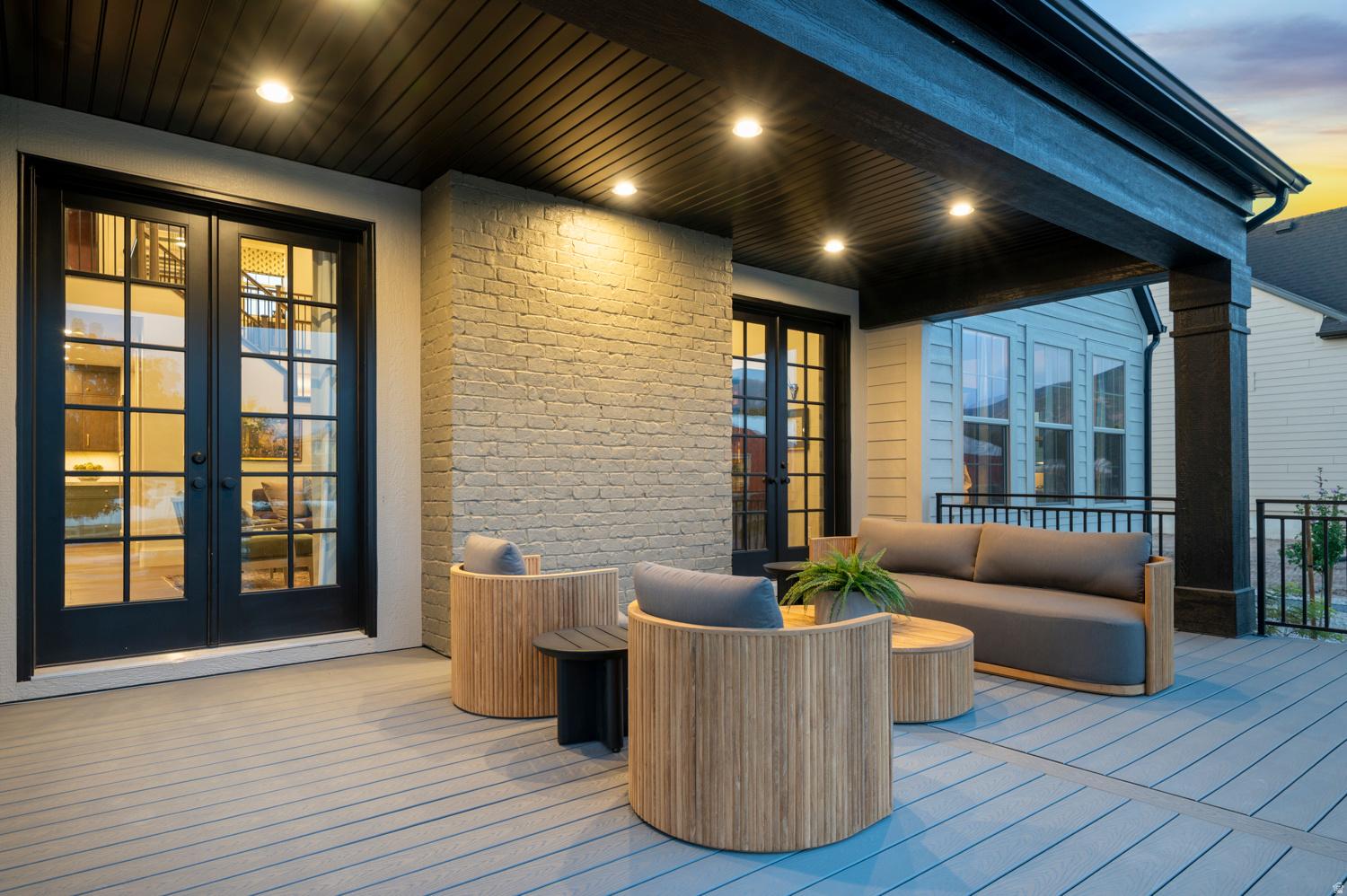 CRESTED PEAKS 13 - Residential