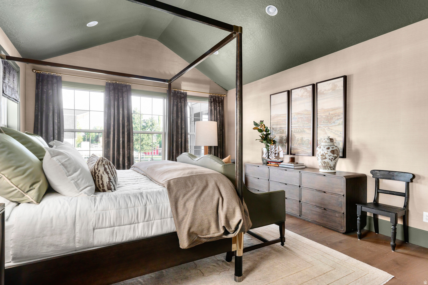 CRESTED PEAKS 13 - Residential