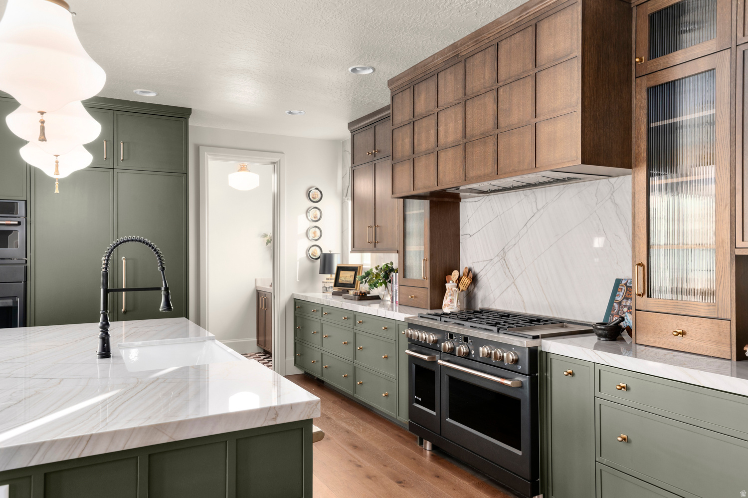 CRESTED PEAKS 13 - Residential