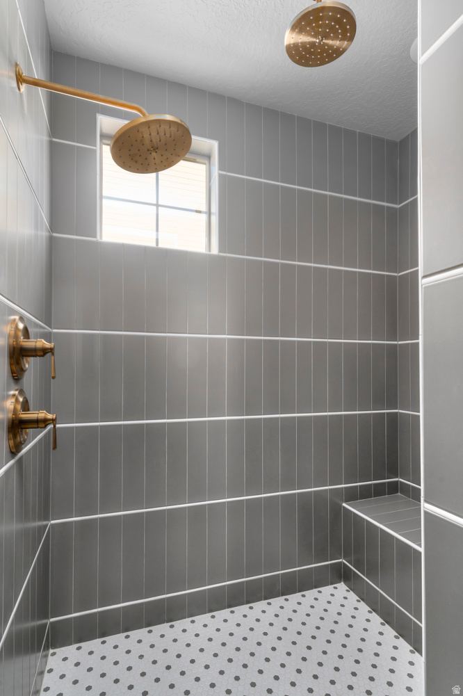 CRESTED PEAKS 13 - Residential