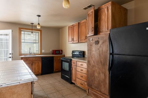 Tiny photo for 2467 S 500 E, Salt Lake City, UT 84106 (MLS # 2147859)