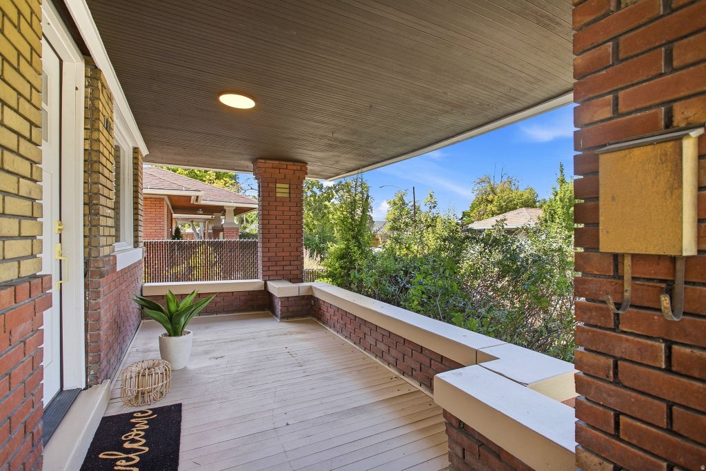 Photo of 616 E BROWNING AVE, Salt Lake City, UT 84105 (MLS # 2181575)
