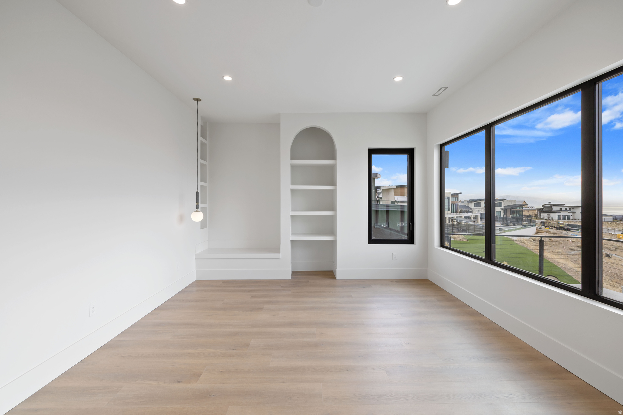 TRAVERSE MOUNTAIN - Residential