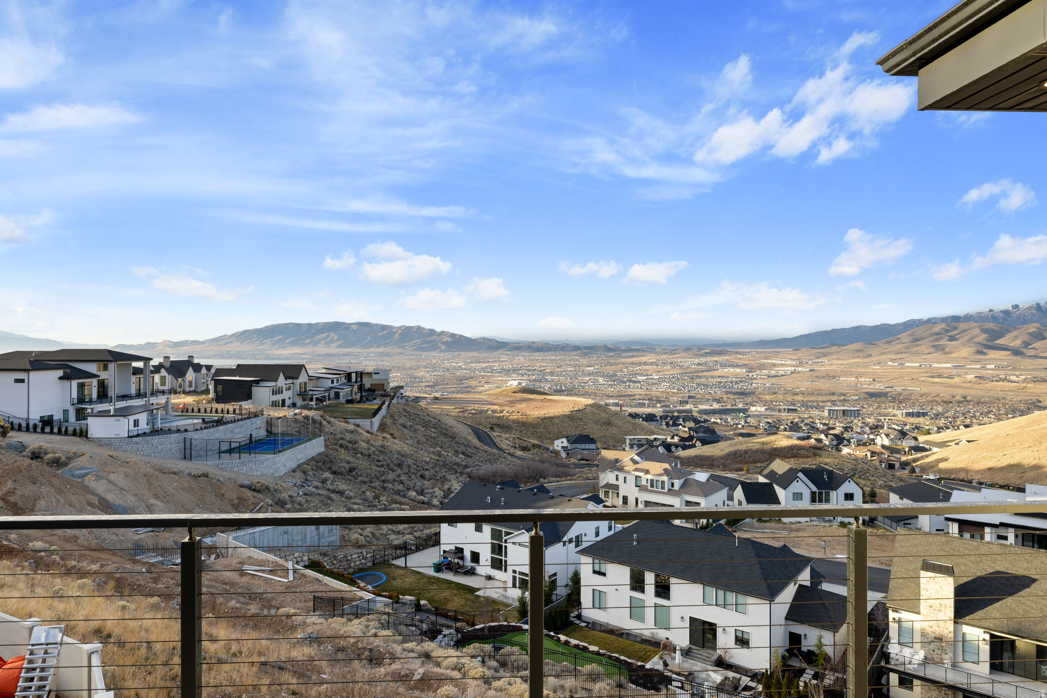 TRAVERSE MOUNTAIN - Residential