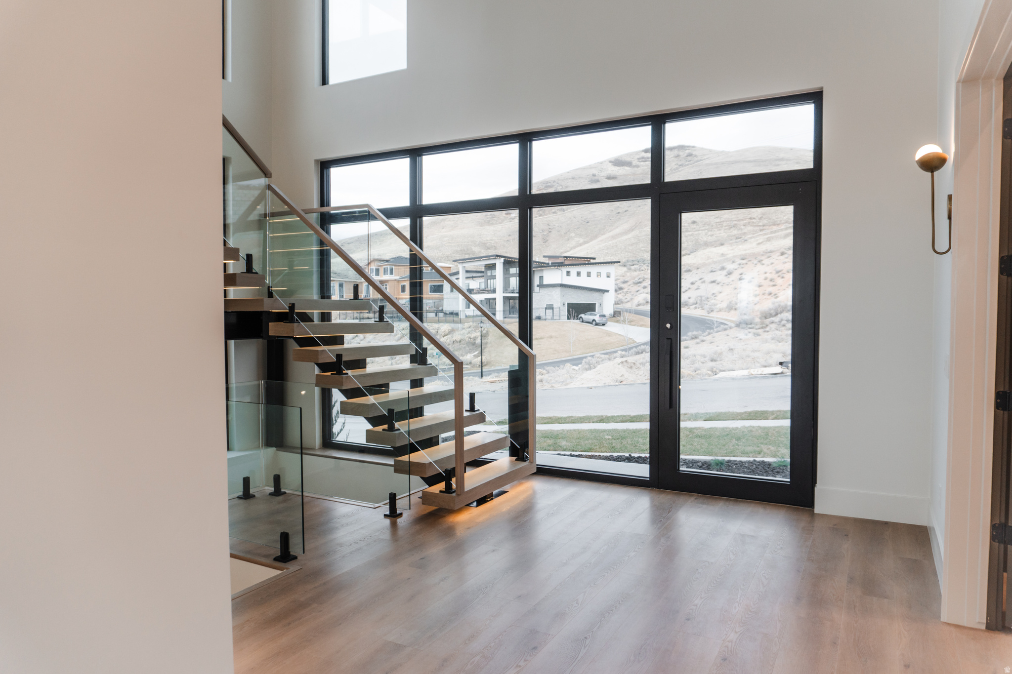 TRAVERSE MOUNTAIN - Residential