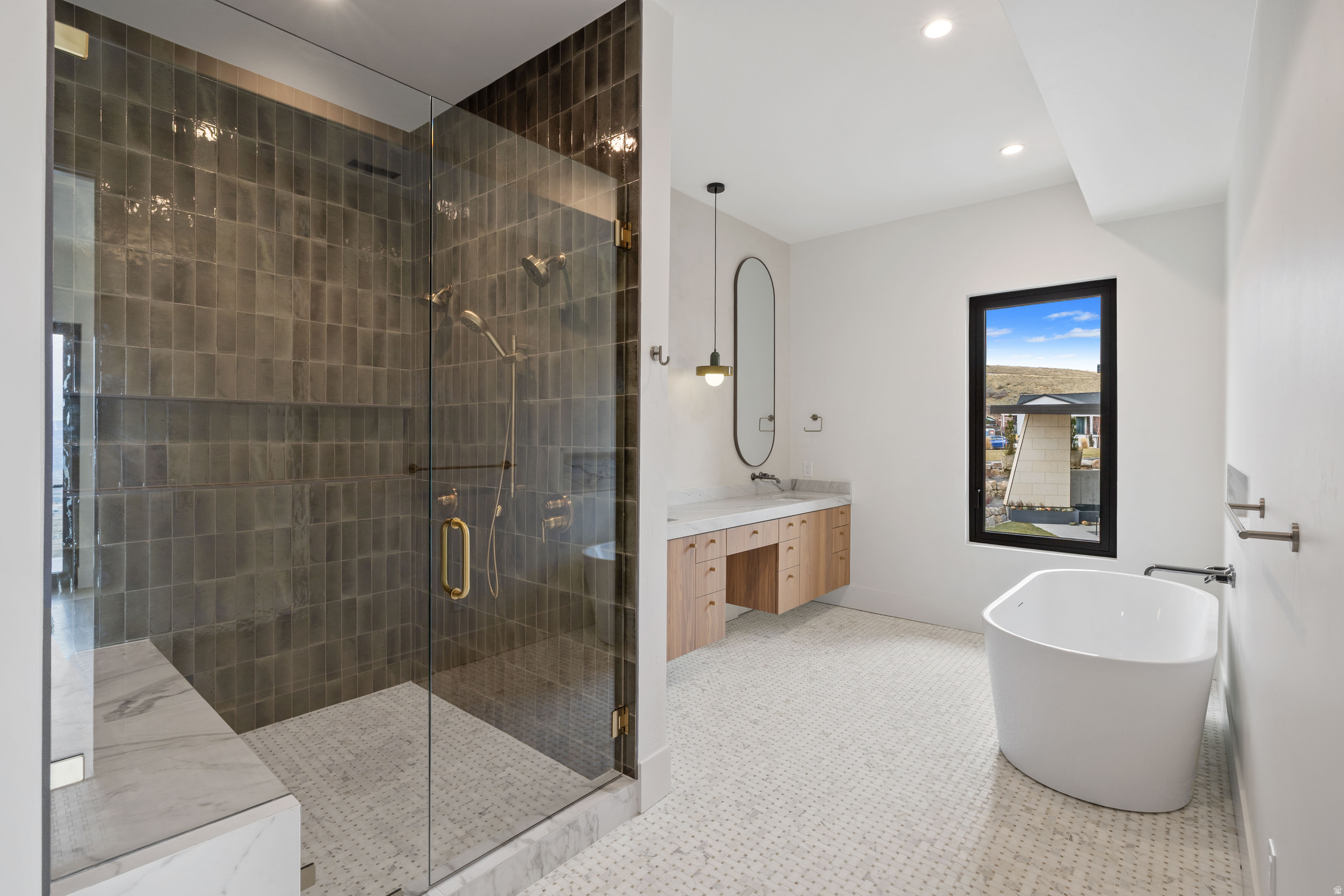 TRAVERSE MOUNTAIN - Residential