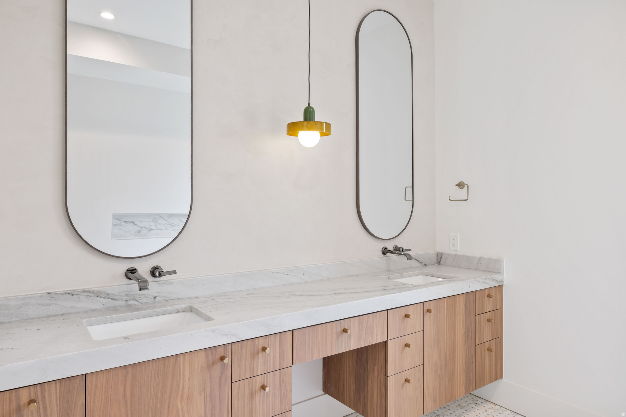 TRAVERSE MOUNTAIN - Residential