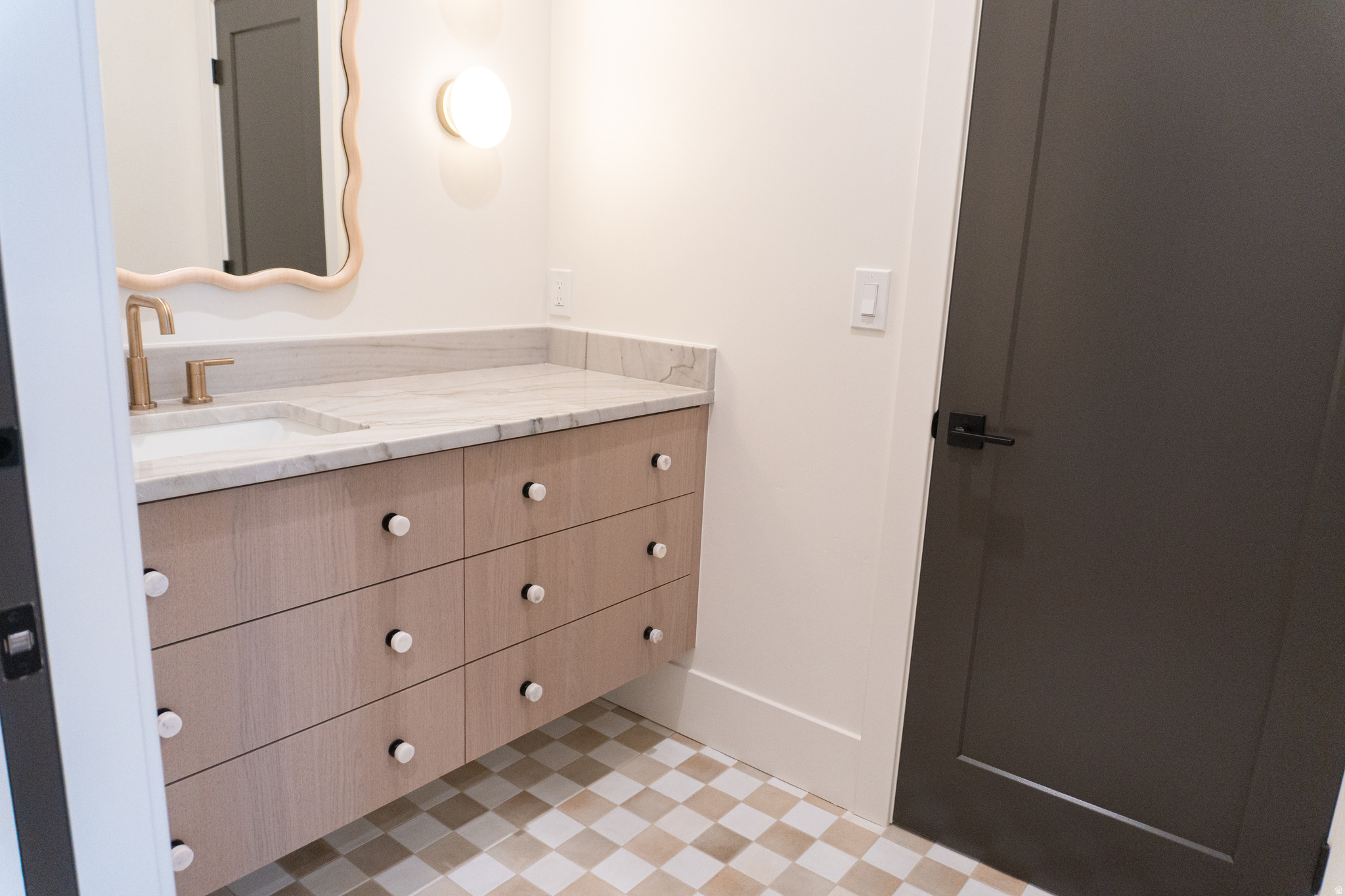 TRAVERSE MOUNTAIN - Residential